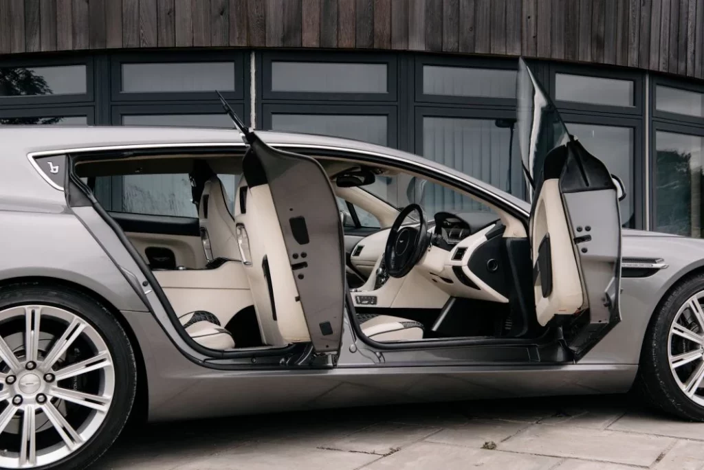 2013 Aston Martin Rapide. Jet 2+2. Bertone. Imagen interior.
