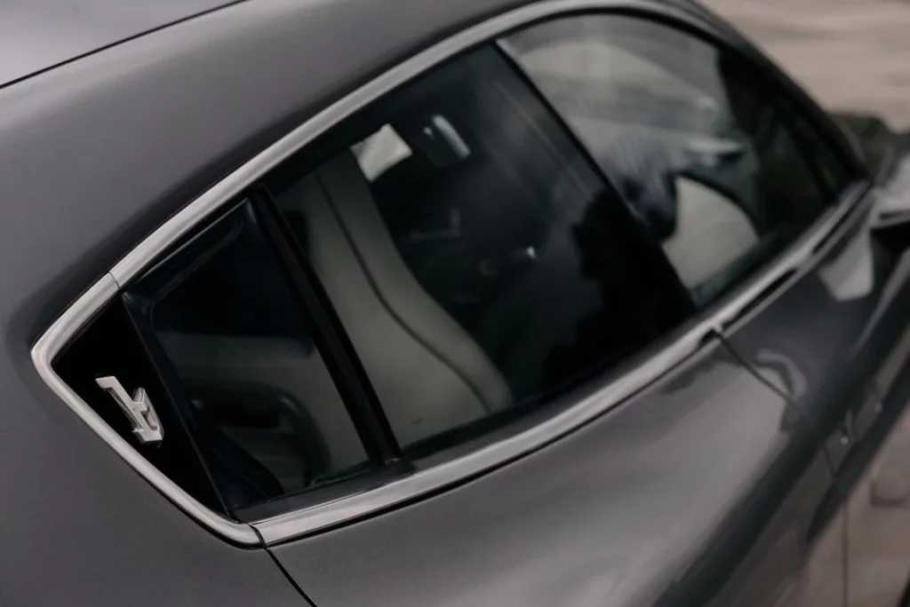 2013 Aston Martin Rapide Shooting Brake 9 Motor16