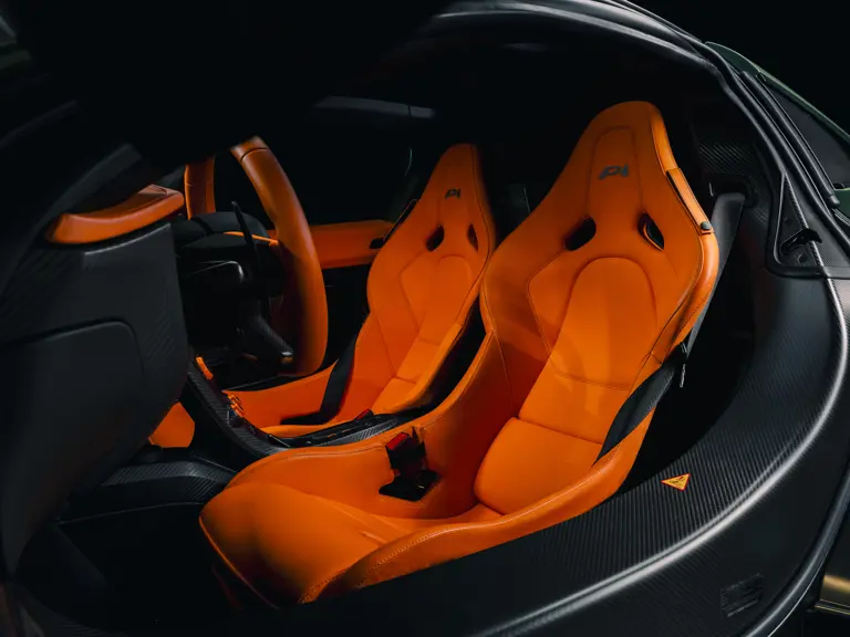 ¿Quieres ver un McLaren P1 único? Enciende la luz 34 Motor16 2013 McLaren P1 RM Sothebys 15 Motor16