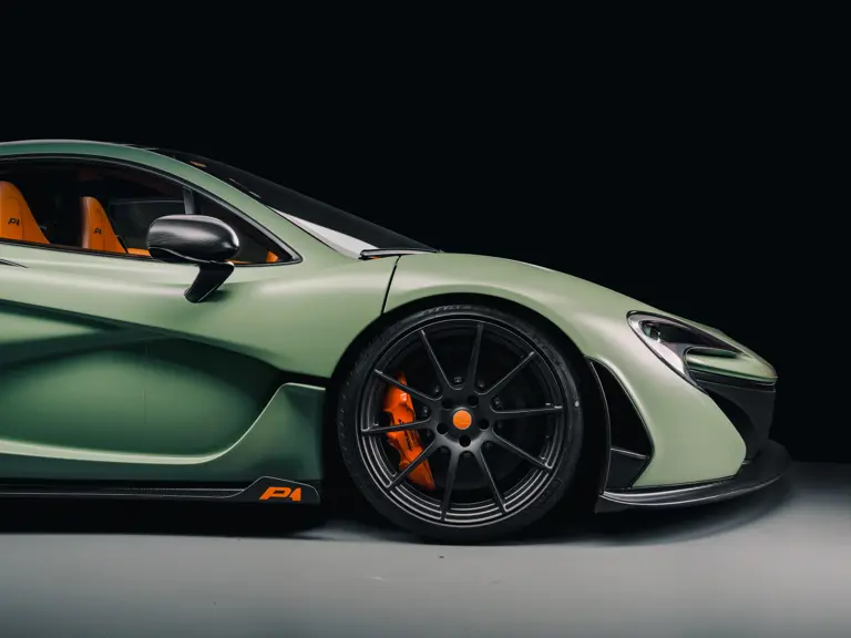 ¿Quieres ver un McLaren P1 único? Enciende la luz 20 Motor16 2013 McLaren P1 RM Sothebys 29 Motor16