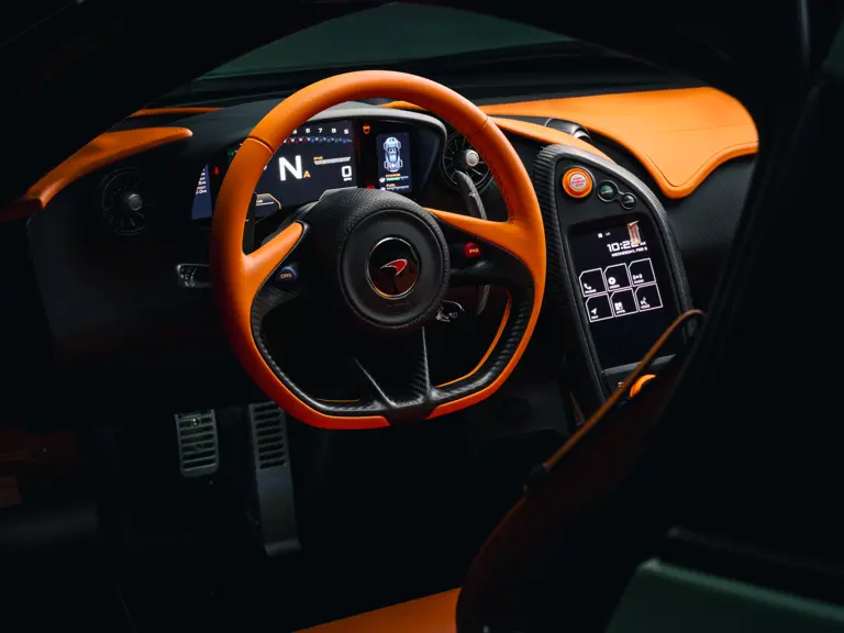 ¿Quieres ver un McLaren P1 único? Enciende la luz 30 Motor16 2013 McLaren P1 RM Sothebys 3 Motor16