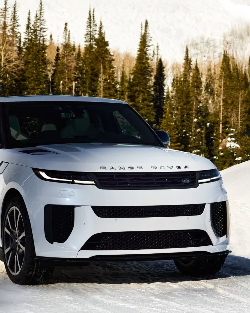 Range Rover Sport SV Park City Edition: 635 CV de pura exclusividad 8 Motor16 2025 Range Rover Sport Park City 13 Motor16