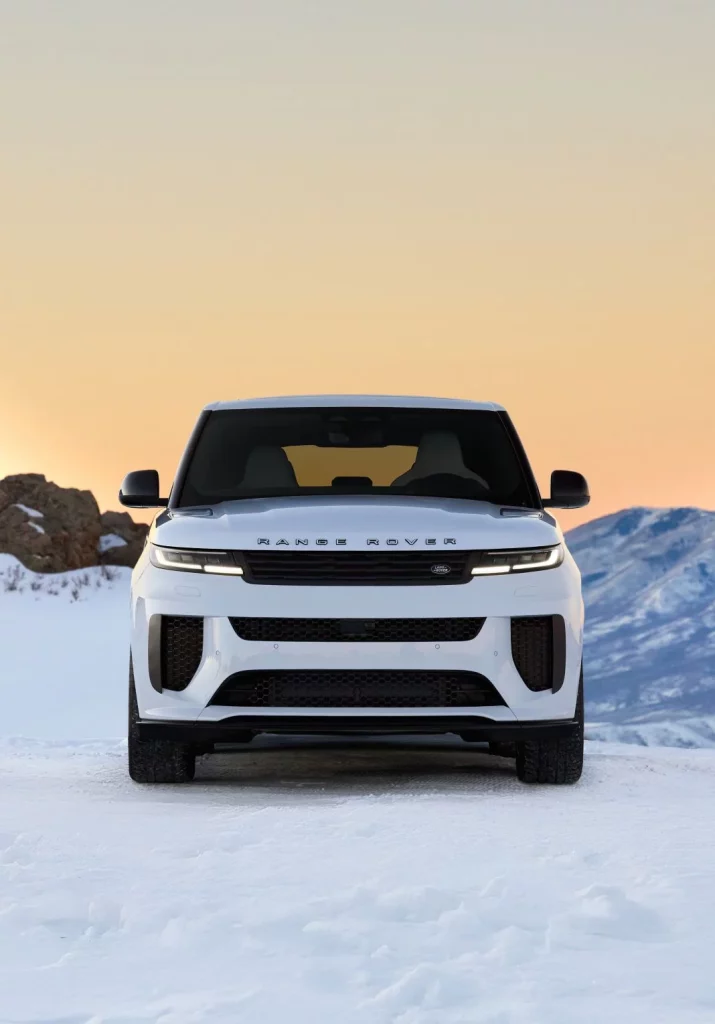 Range Rover Sport SV Park City Edition: 635 CV de pura exclusividad 5 Motor16 2025 Range Rover Sport Park City 9 Motor16