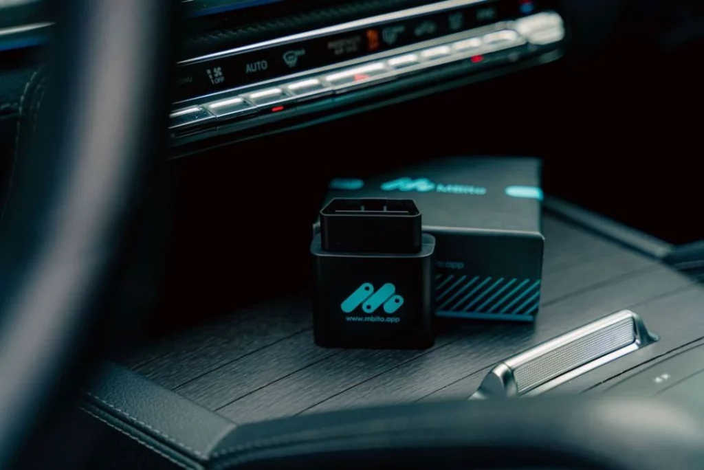 Dispositivo OBD CarPlay Mercedes