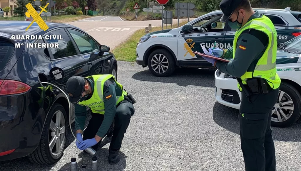 Control de la Guardia Civil combustible
