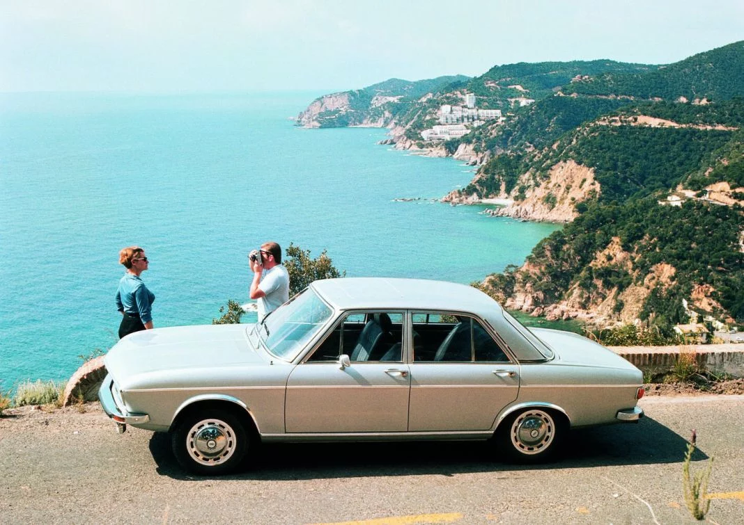 AUDI-100-1969.webp