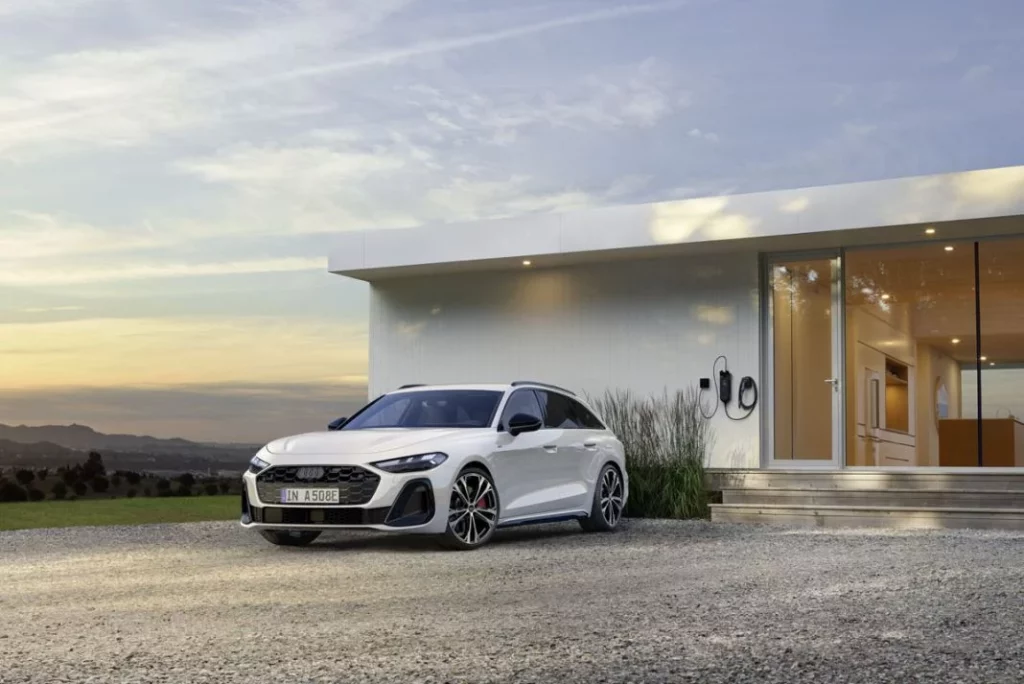 AUDI A5 AVANT E HYBRID 5 Motor16