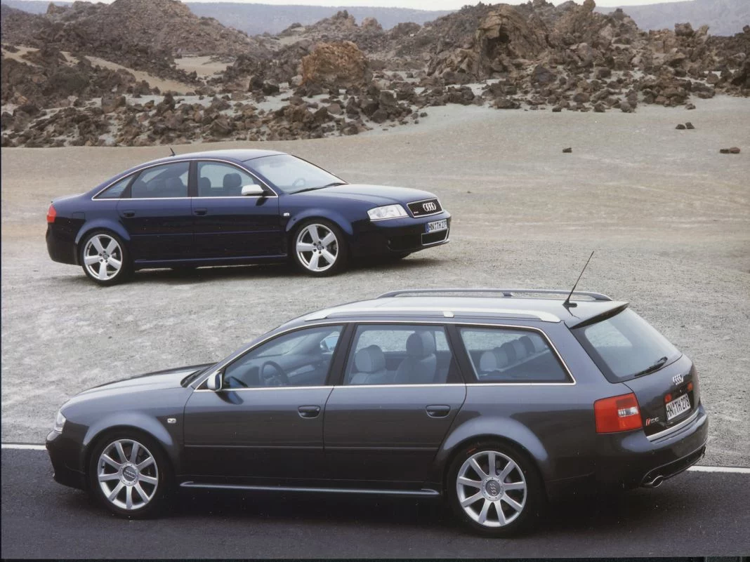 AUDI-RS6-AVANT-2.webp