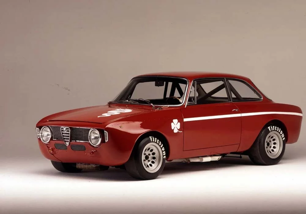 El nombre de los últimos Alfa Romeo: ¿sabes de dónde proceden? 1 Motor16 Alfa Romeo GTA 1300 Junior