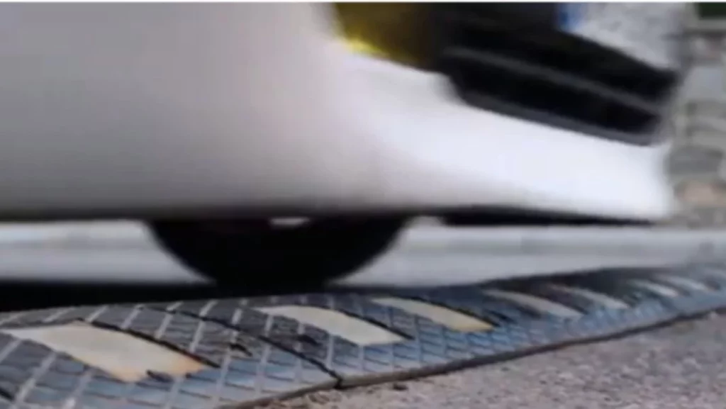 Los badenes ilegales son peligrosos tanto para automovilistas como para peatones