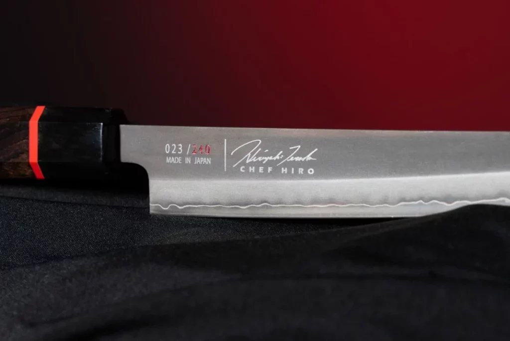Cuchillo inspirado en el Nissan Z.