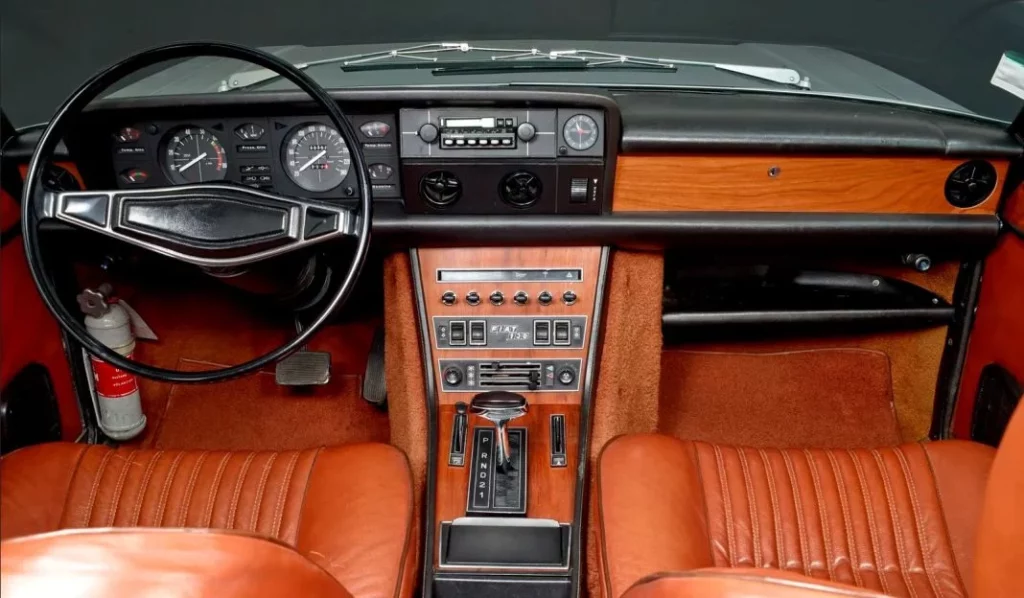 FIAT 130 AGNELLI 1 Motor16