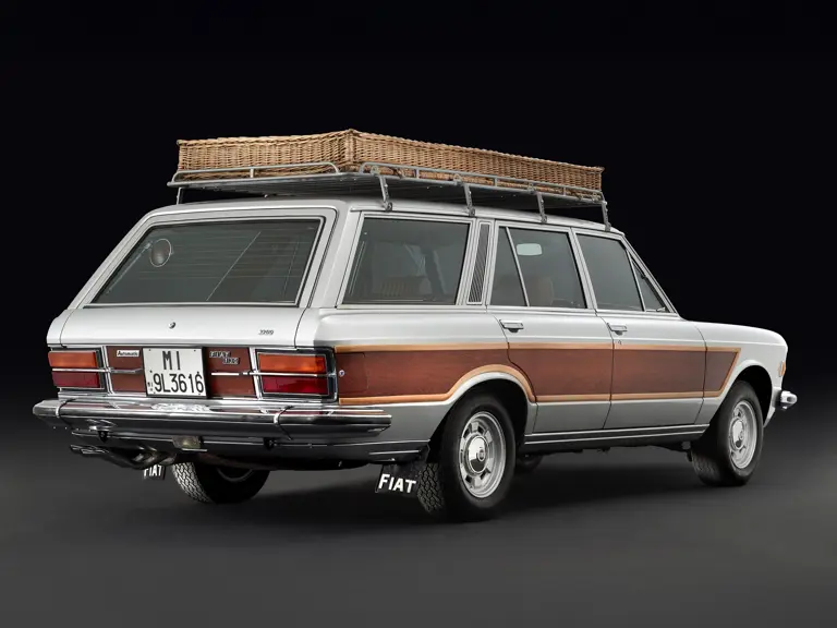 FIAT 130 GIOVANNI AGNELLI 17 Motor16