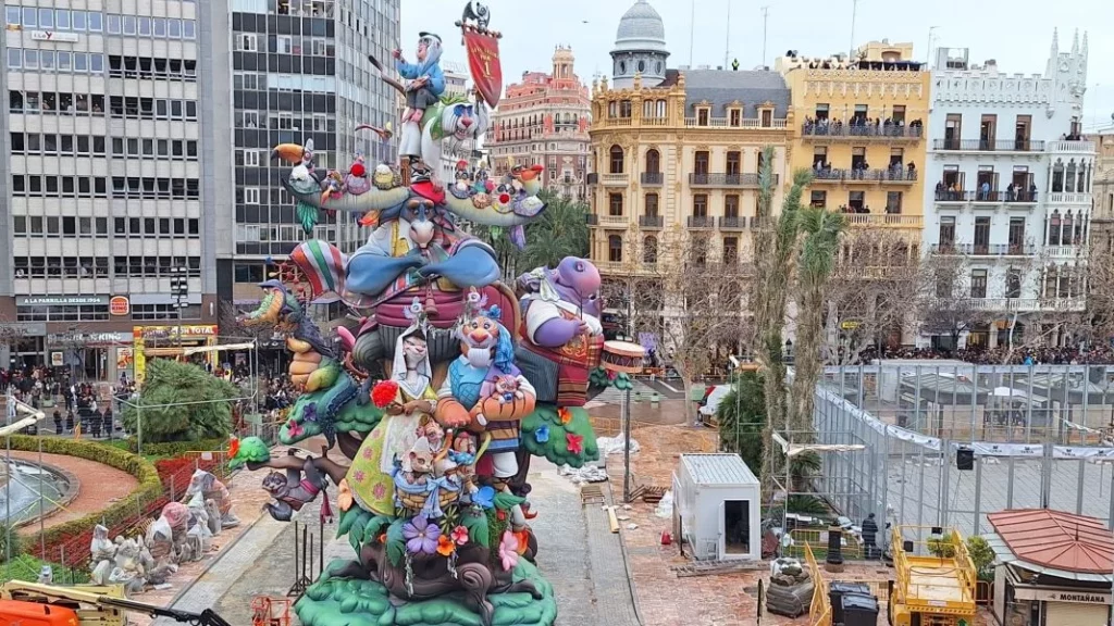 Falla Fauna fallera 1 Valencia fallas Motor16