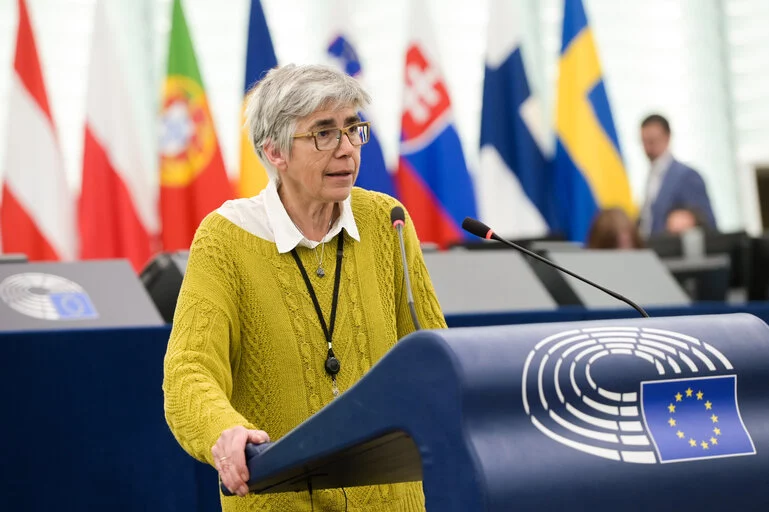 JUTTA PAULUS PARLAMENTO EUROPEO PONENTE PERMISO CONDUCIR Motor16