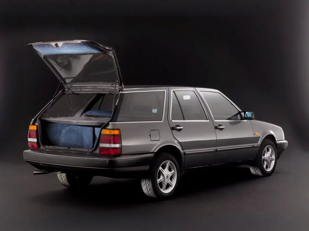 Lancia Thema Familiare Zagato station wagon 1985 12 Motor16