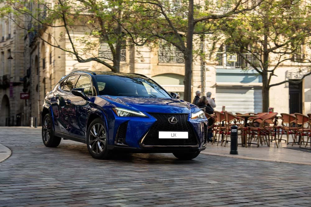 Lexus UX 300h