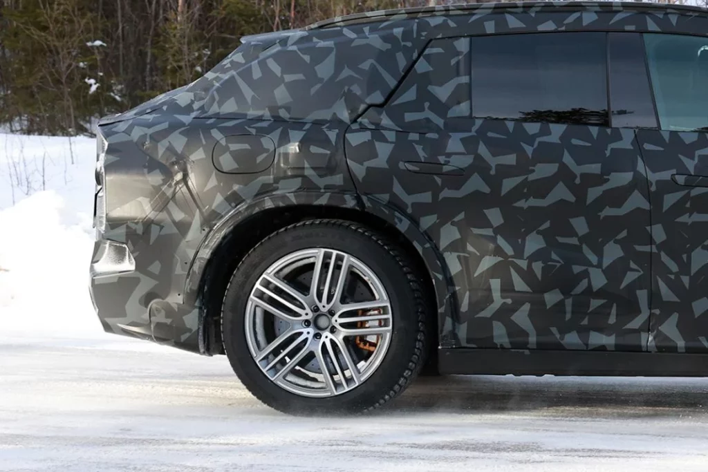 Mercedes AMG SUV 16 Motor16