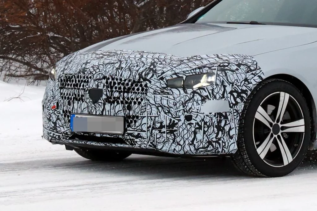 Mercedes Clase C 2026 12 Motor16