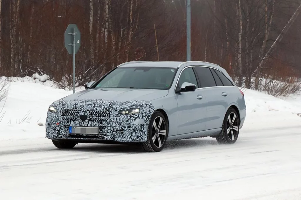Mercedes Clase C 2026 6 Motor16
