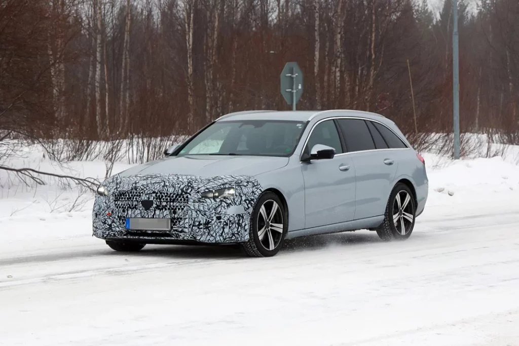 Mercedes Clase C 2026 8 Motor16