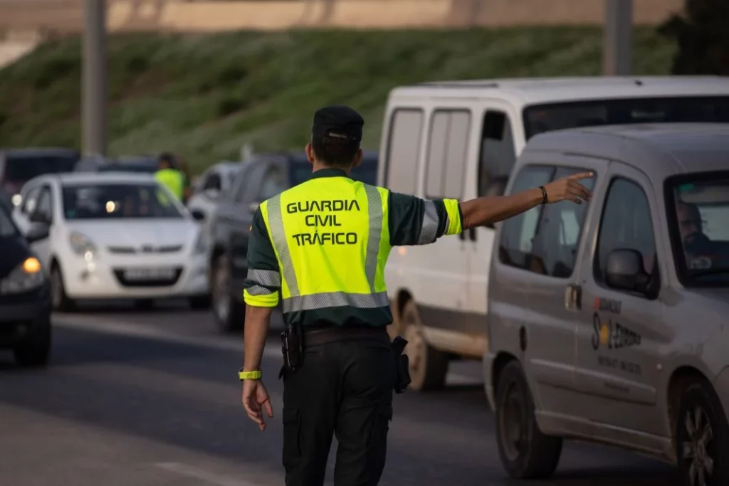 Guardia Civil de Tráfico. Señalización.