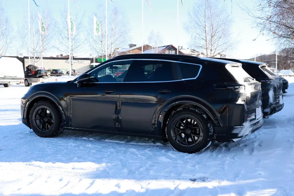 Porsche Cayenne 2026 9 Motor16
