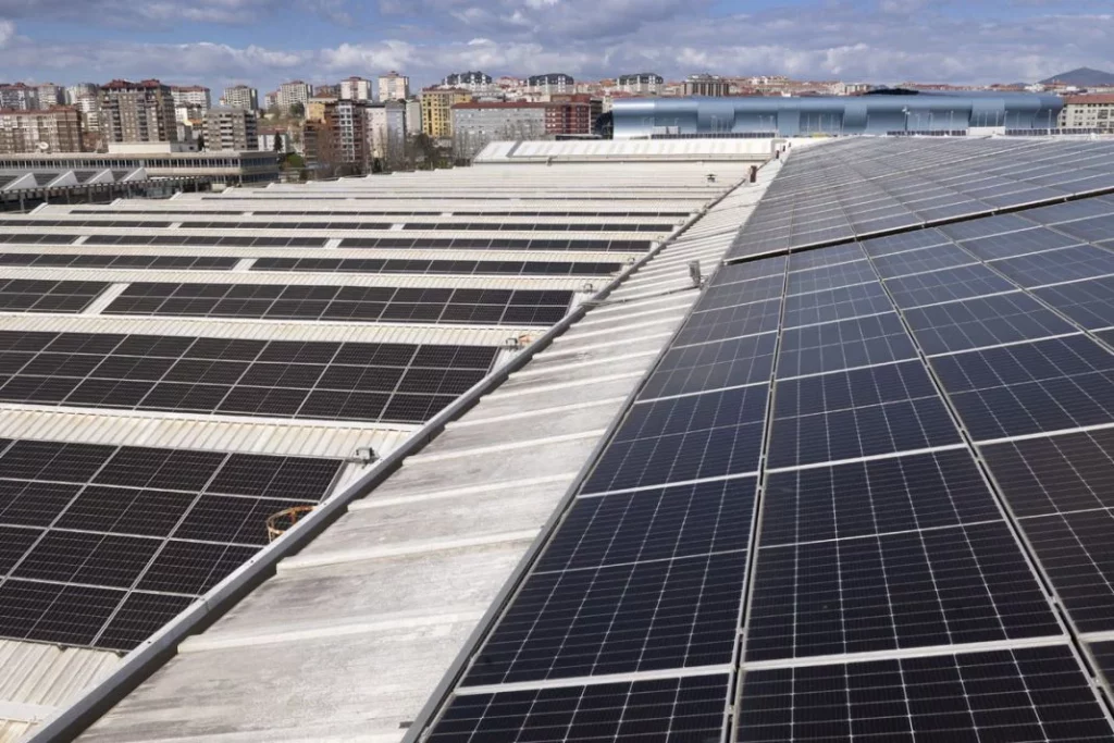 STELLANTIS VIGO PLANTA SOLAR SOBRE CUBIERTA6 Motor16