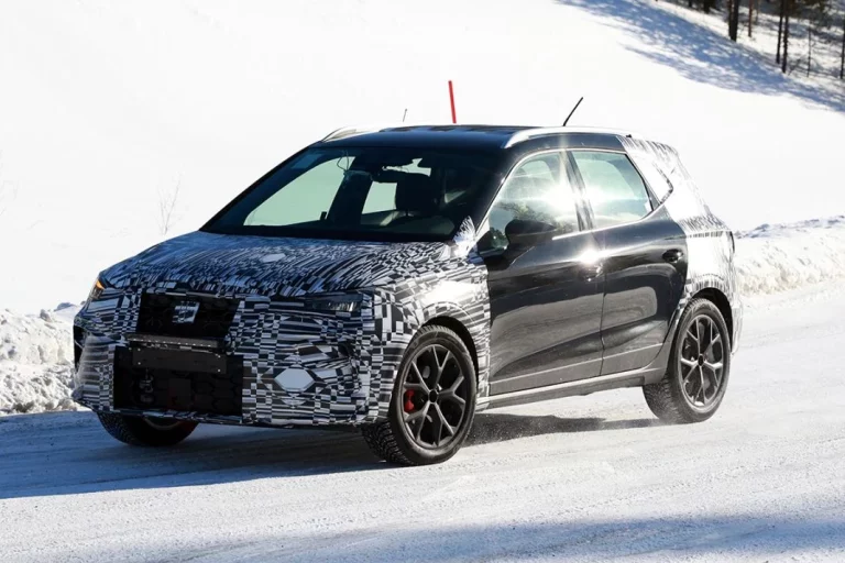 Fotos espía del Seat Arona 2026: Segunda actualización del superventas español