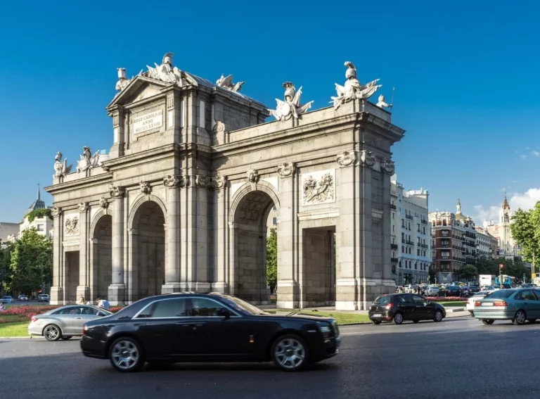 Los coches que circulan por Madrid ya pueden empezar la ESO