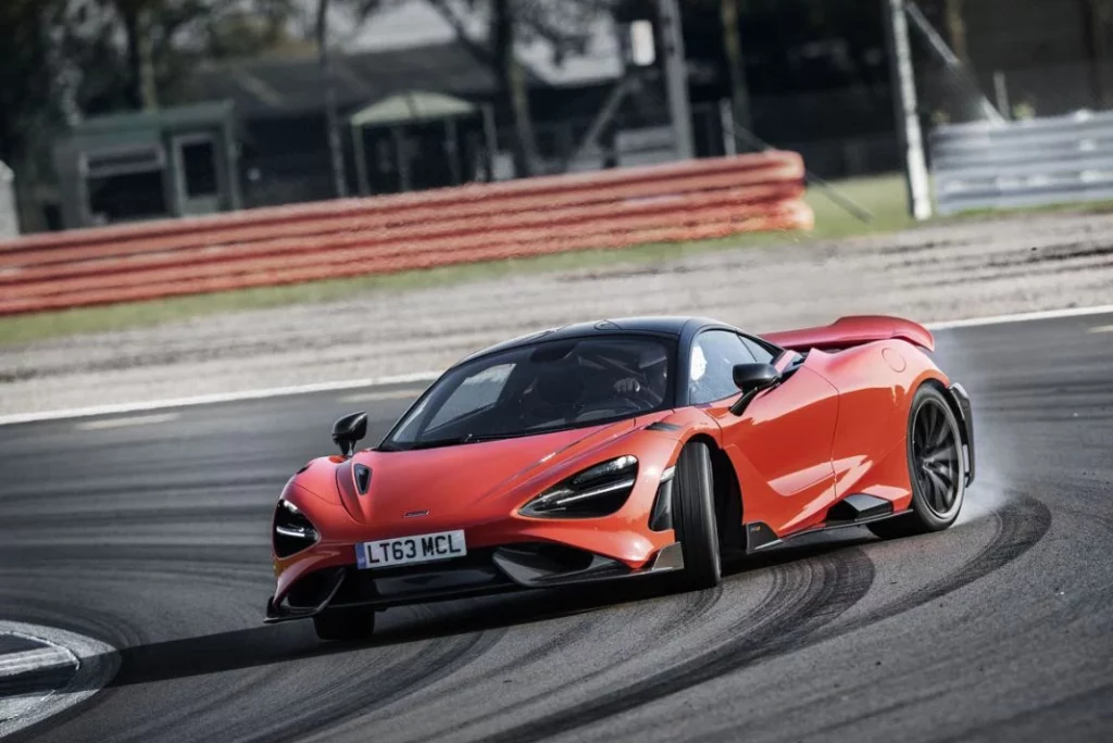 Los seis McLaren LT que escriben sus 10 años de deportividad máxima 7 Motor16 mclaren 765lt 0974844 Motor16