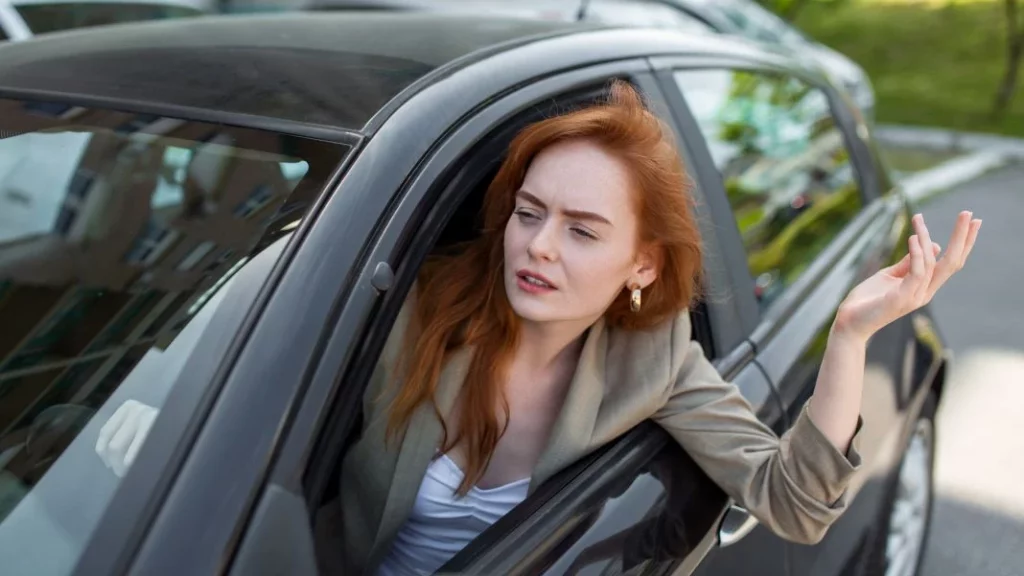 Lo que sufre el 60% de las mujeres que trabajan en el mundo de la automoción 2 Motor16 La idea machista del "coche para mujeres"