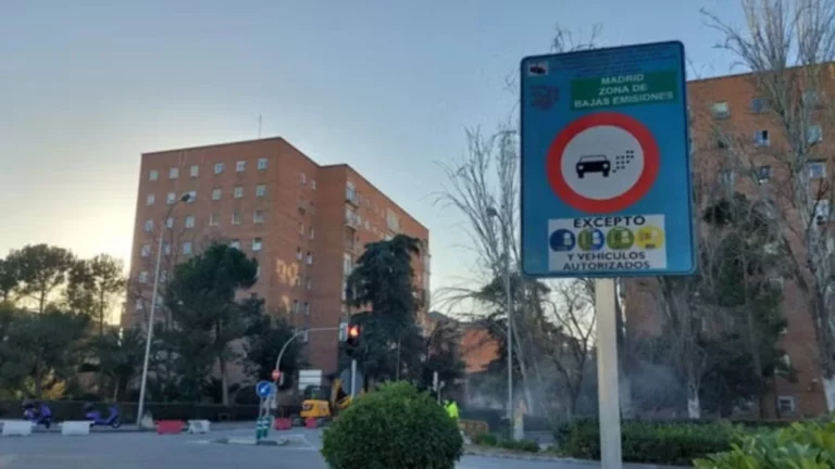 La impresionante multa que a este conductor el han puesto por entrar en una ZBE y con la que podría comprarse un Cupra Formentor