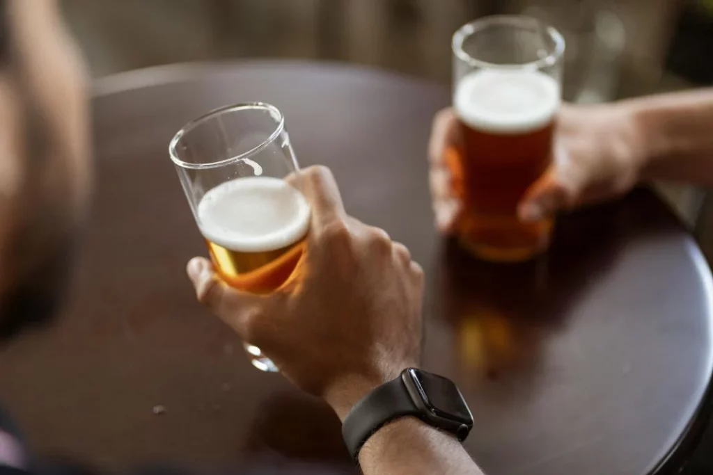 pexels ketut subiyanto 5054687 cerveza alcoholemia Motor16
