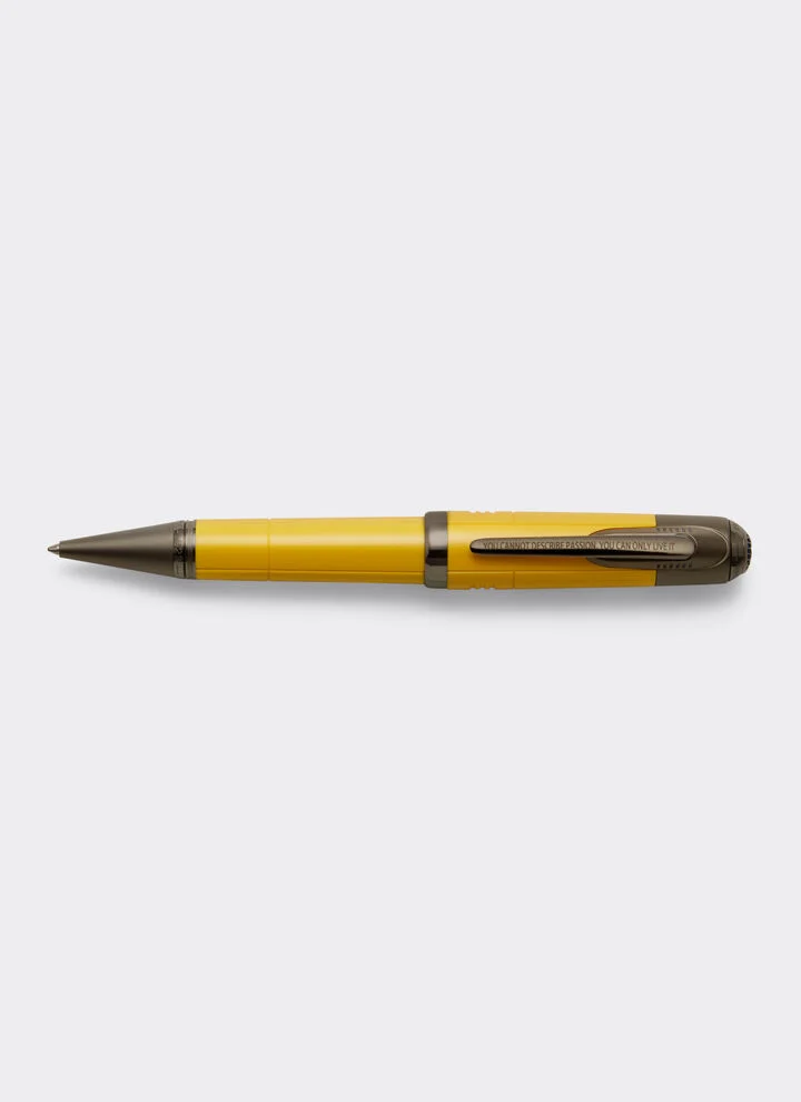 Ferrari tiene el regalo perfecto para el Día del padre 5 Motor16 pluma ferrari montblanc1 Motor16