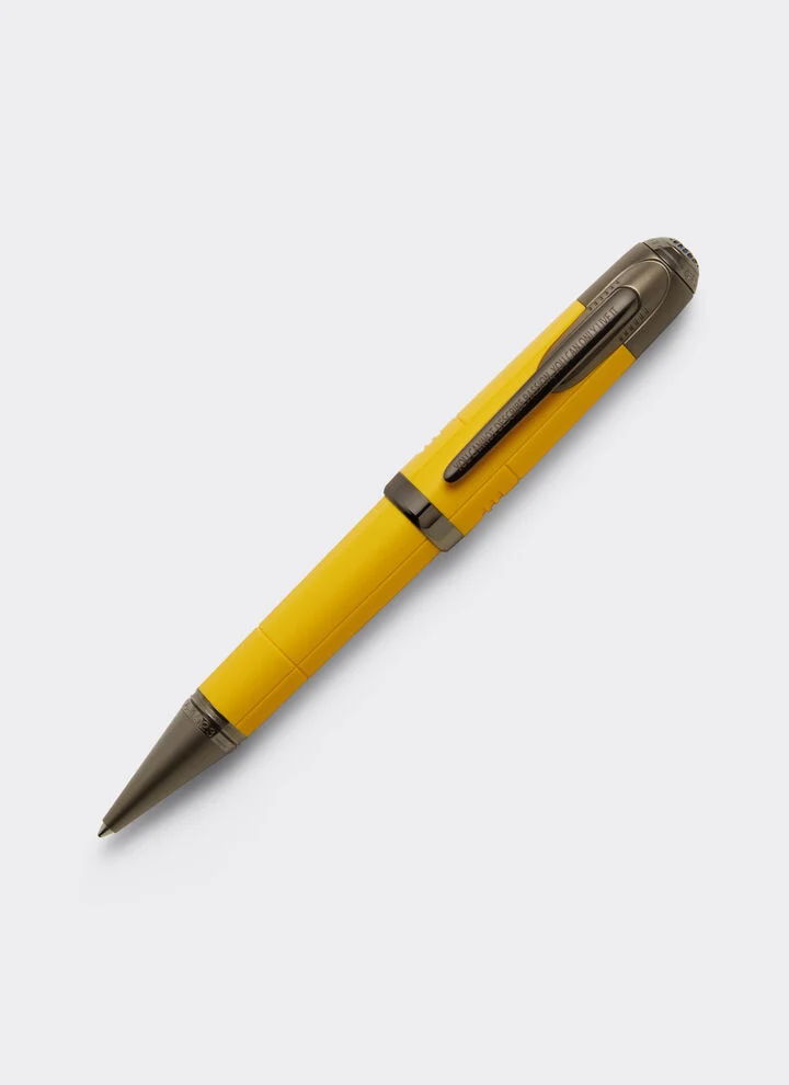 Ferrari tiene el regalo perfecto para el Día del padre 6 Motor16 pluma ferrari montblanc2 Motor16
