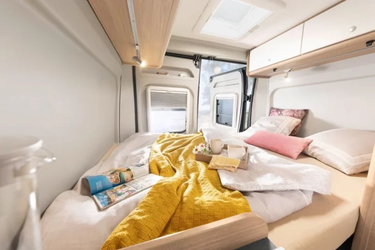 Adelántate al verano: 5 furgonetas camper low cost para estrenar en vacaciones