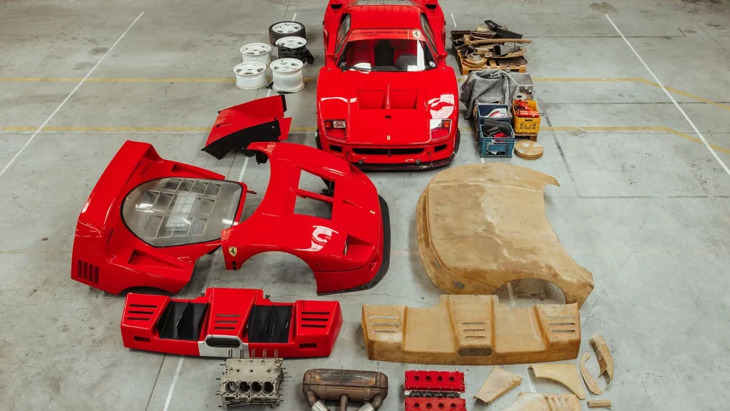 1989 Ferrari F40 Competizione. Imagen recambios.
