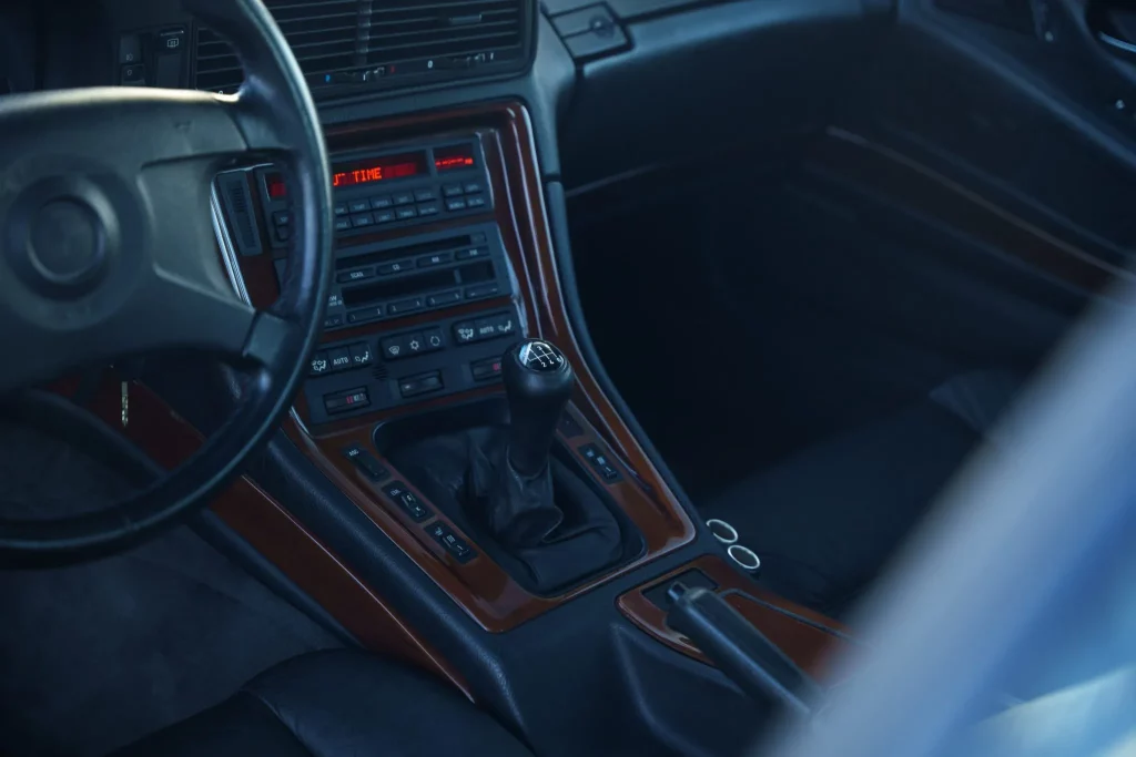 1995 BMW 850 CSi BaT 22 Motor16