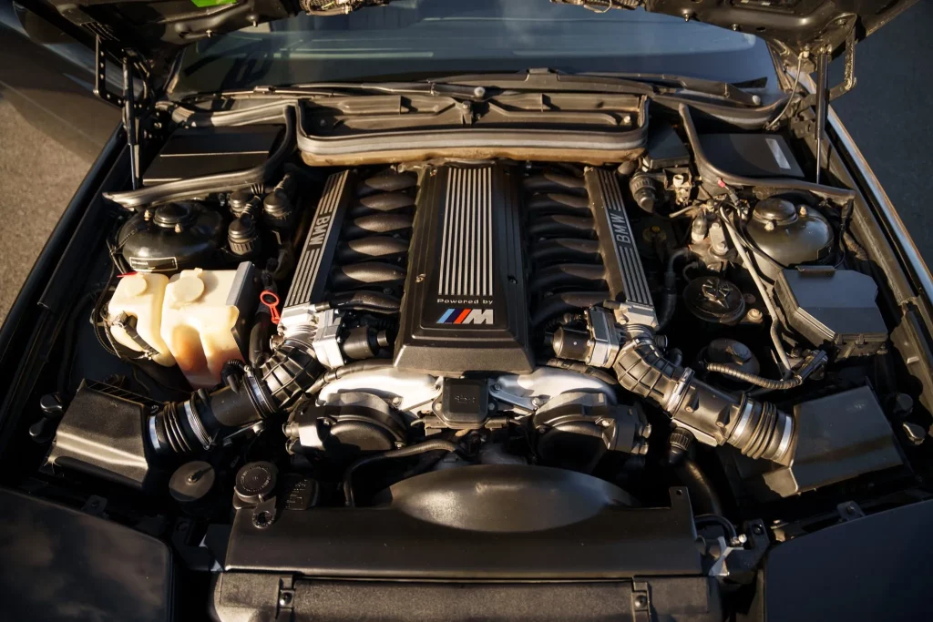 1995 BMW 850 CSi BaT 31 Motor16
