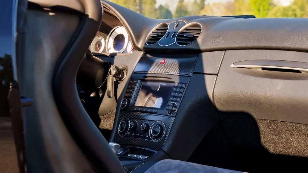 2006 mercedes benz clk dtm amg convertible 33 Motor16