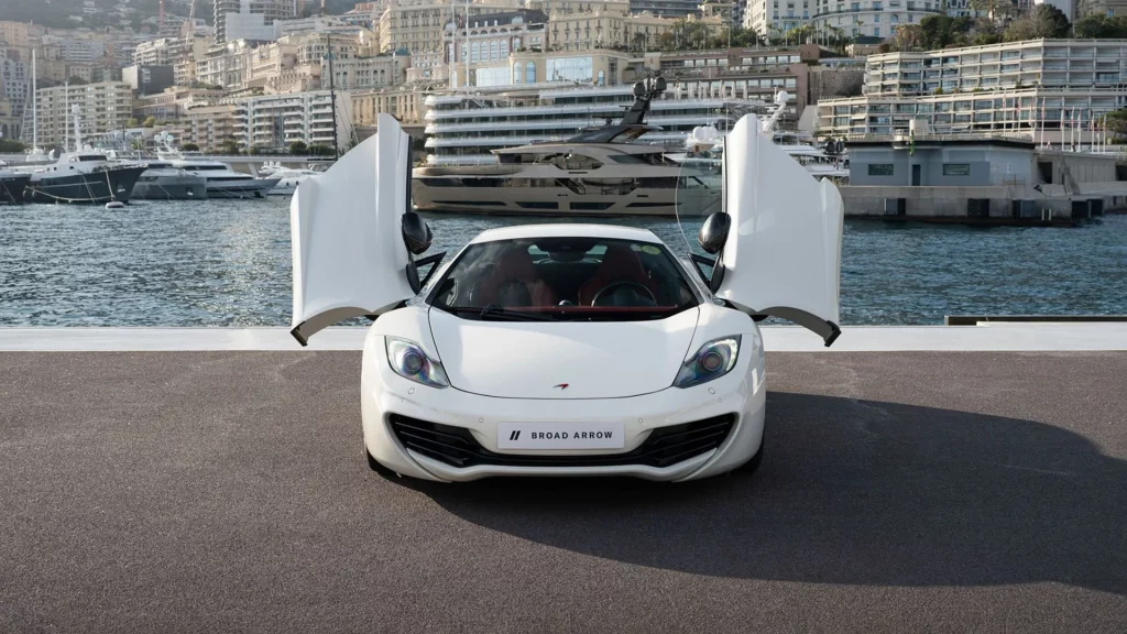 2012 mclaren mp4 12c jenson button 9 Motor16