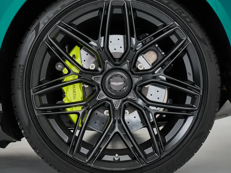 2024 Aston Martin AMR22. Imagen detalle.