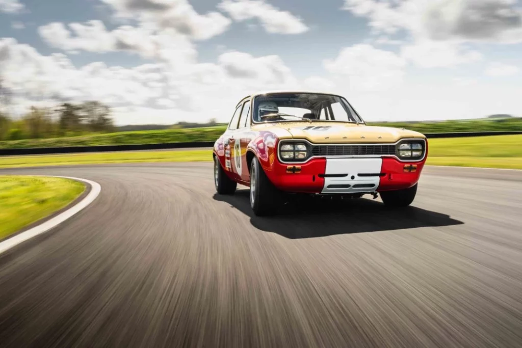 2025 Ford Escort Alan Mann 68 Edition Borheam 15 Motor16