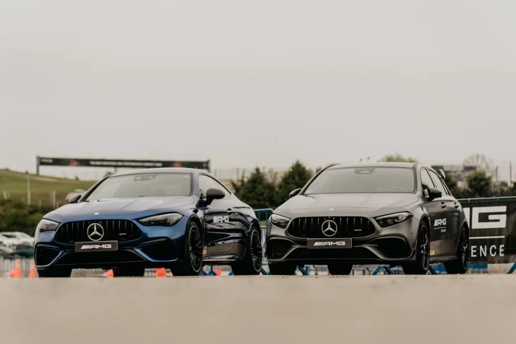 2025 Mercedes-AMG Experience On Track. Imagen estática.
