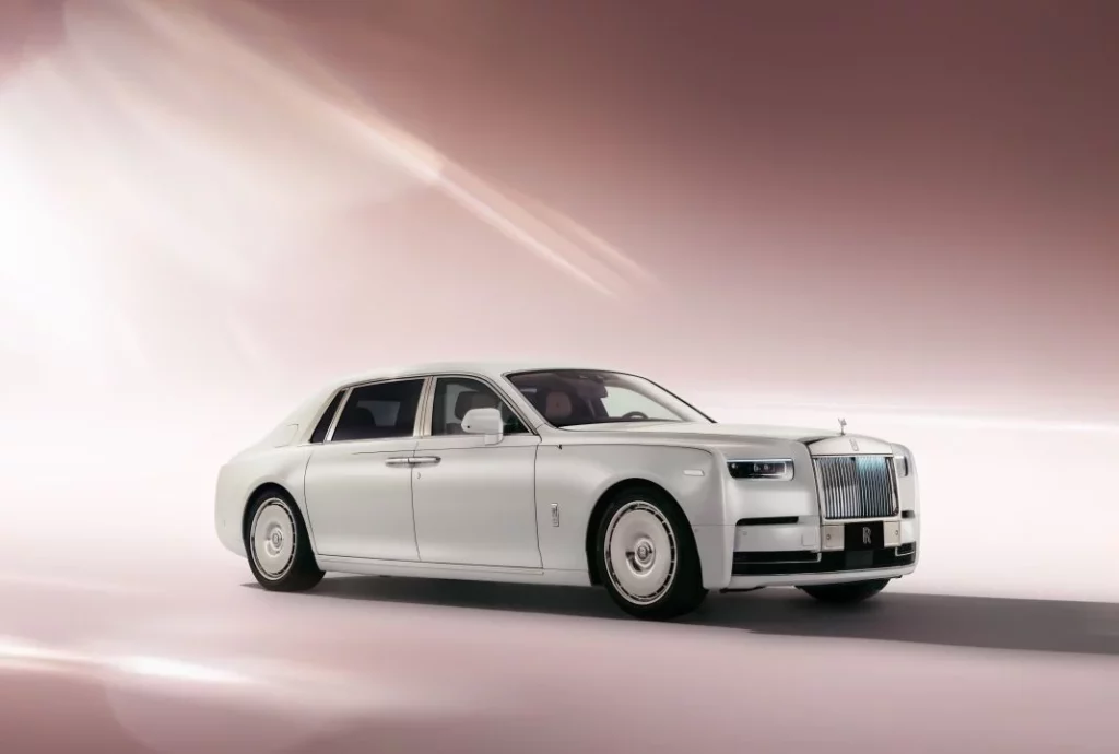 2025 Rolls Royce Phantom Extended Cherry Blossom 2 Motor16