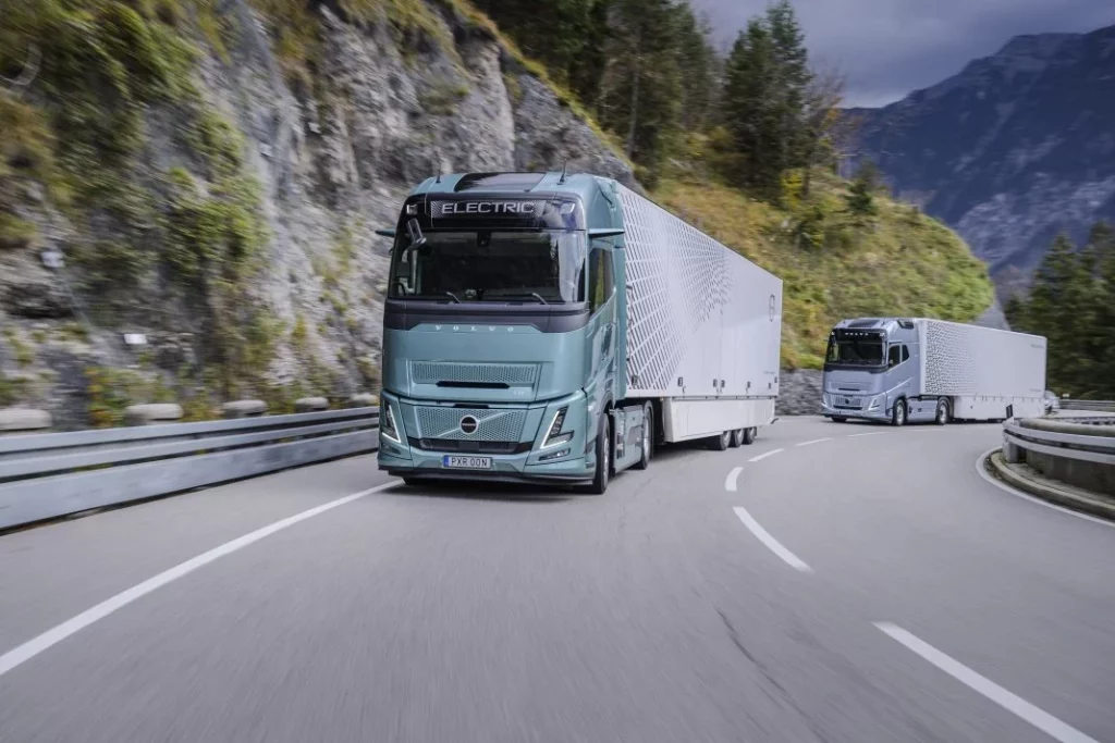 2025 Volvo Trucks Camion Espejos retrovisores digitales 1 Motor16
