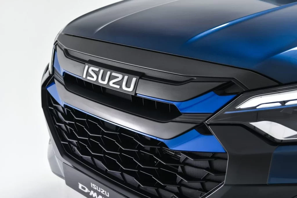 2025 isuzu d max ev 2 Motor16