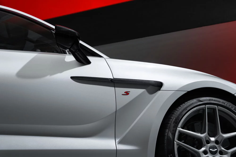 Aston Martin DBX S 8 Motor16