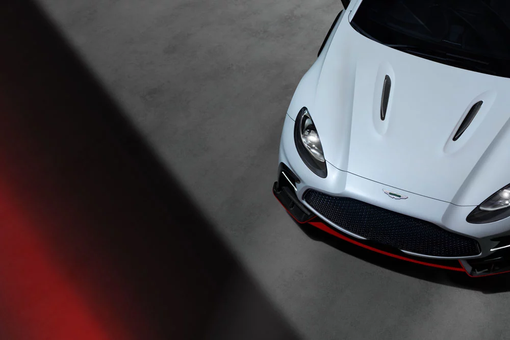 Aston Martin DBX S 9 Motor16